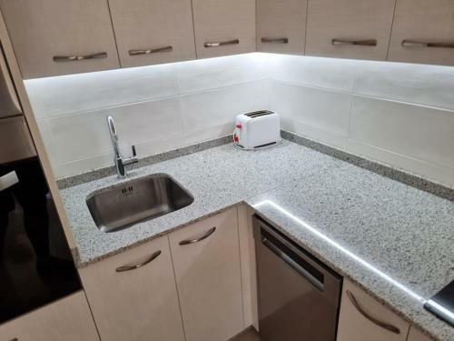 Apartamento Piso Nuevo Al Lado Playa Parking Privado Gratis