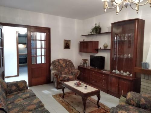 Piso C�ntrico A 350m De La Playa Silgar