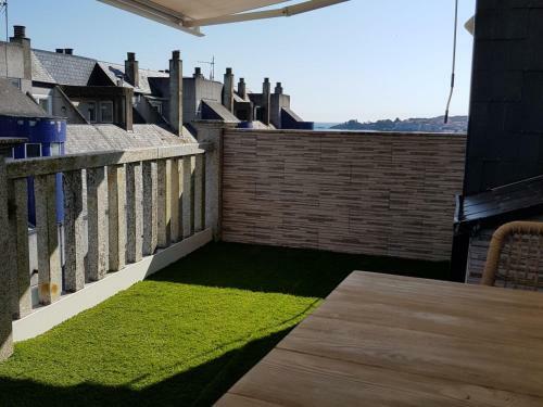 Apartment In Downtown Sanxenxo With Sea 0169