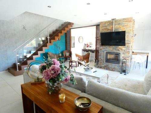 Chalet De Dise�o Moderno En Sanxenxo