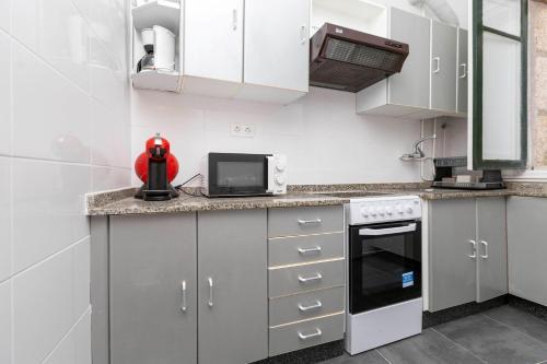 Apartment - 4 Bedrooms - 0275