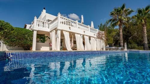 Villa Can Parad�s