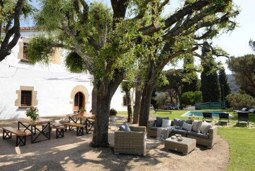 Masia Santa M�nica