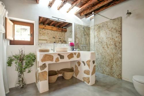 Villa Serras - San Antonio