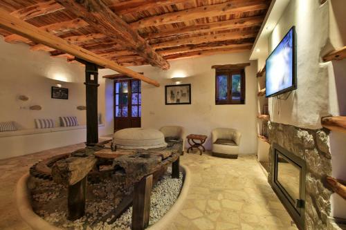 Villa Serras - San Antonio