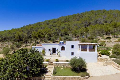 Villa Serras - San Antonio