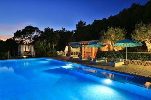 Villa Serras - San Antonio