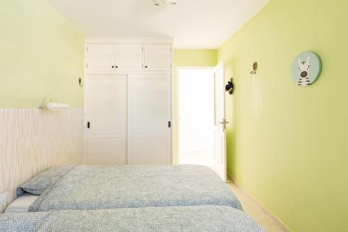 Large Detached Villa With Private Enclosed Pool