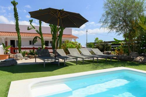 7 Moons C Peace And Pool