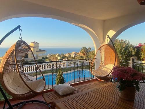 Spacious Villa With Sea View And Private Pool