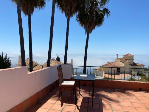 Spacious Villa With Sea View And Private Pool