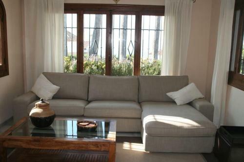 Spacious Villa With Sea View And Private Pool