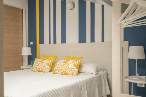 Civico 64 Bed & Breakfast In Mansarda
