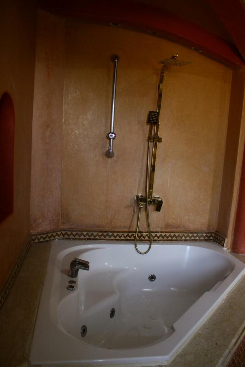 Riad Noumidya