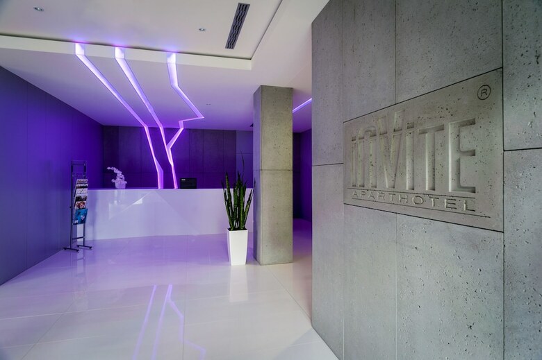 Hotel Invite
