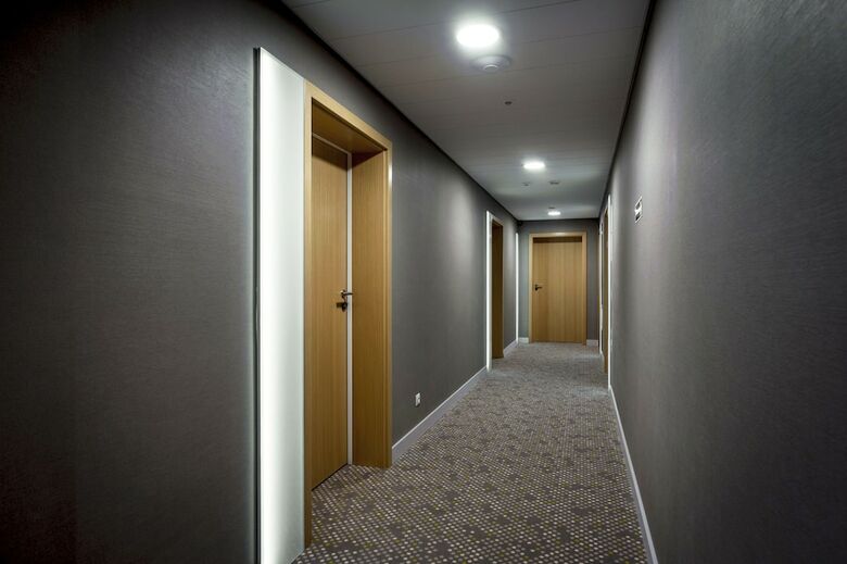 Hotel Invite