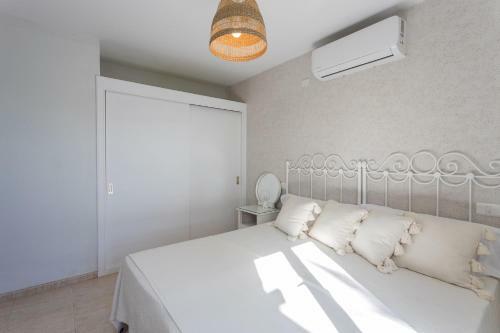 Luxury Bungalow - Private Terrace - Pool - Aircon