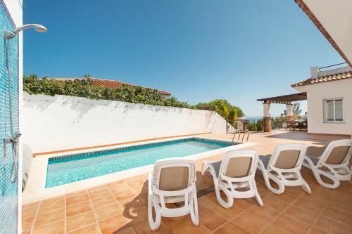 Villa La Colina With Heated Pool And Jacuzzi
