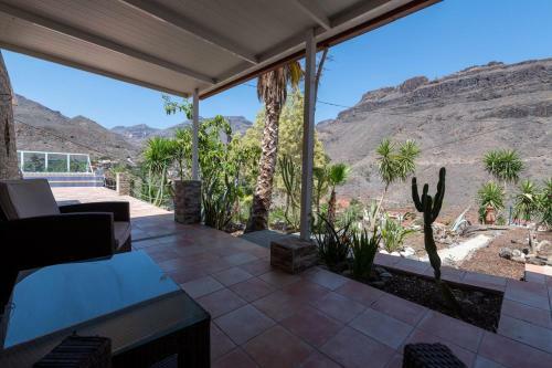 3br Country Home - Private Pool & Terrace
