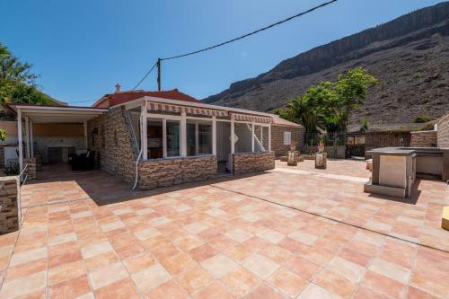 3br Country Home - Private Pool & Terrace