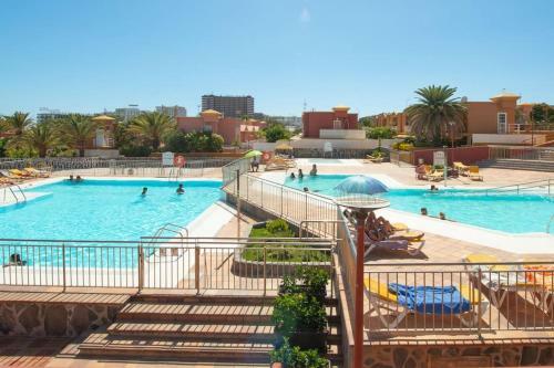Apartamento Bonito D�plex Con Piscinas Junto A La Playa
