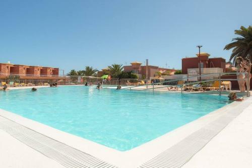 Apartamento Bonito D�plex Con Piscinas Junto A La Playa