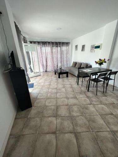San Agustin Apartments , Close To The Beach, With Pool!