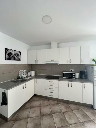 San Agustin Apartments , Close To The Beach, With Pool!