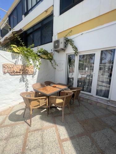 San Agustin Apartments , Close To The Beach, With Pool!