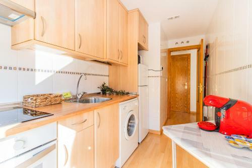 Cozy Apartment & Free Parking In Sabi�anigo