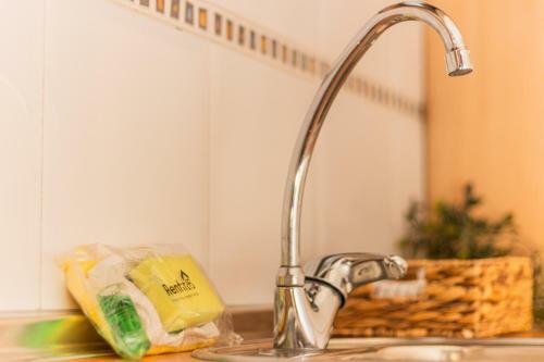 Cozy Apartment & Free Parking In Sabi�anigo
