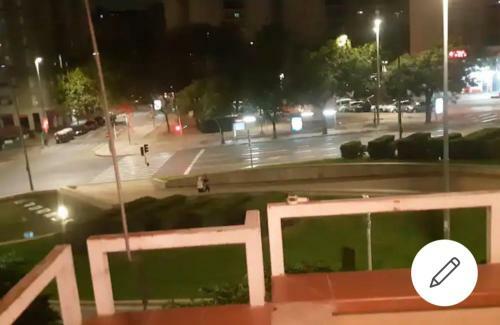 Centro De Sabadell Apartamento Espacioso
