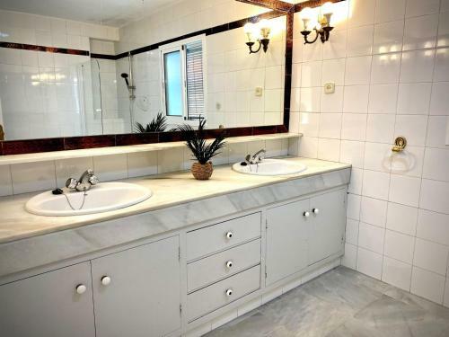 Villa Casa Castelar By Bossh Apartments
