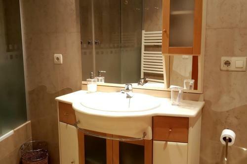 Apartamento Vivienda Familiar En Alfonso IX De Le�n
