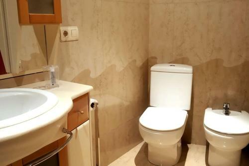 Apartamento Vivienda Familiar En Alfonso IX De Le�n