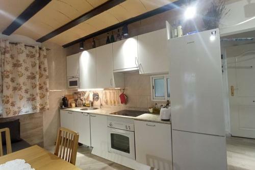 Els Rosers - Con Jacuzzy Xl Y Barbacoa