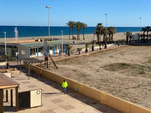 Apart� Roquetas De Mar 1� Linea Playa