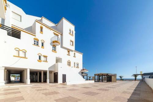 Apart� Roquetas De Mar 1� Linea Playa