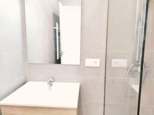 Apartamentos La Brava By Gaiarooms