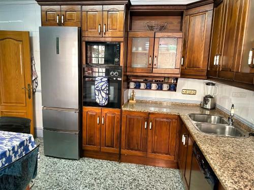 Lge 4 Bed Villa Own Pool 90 Mts Beach Sea Views