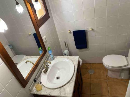 Spacious 3-bed Apartment In Roda