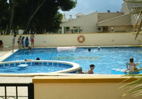 Spacious 3-bed Apartment In Roda