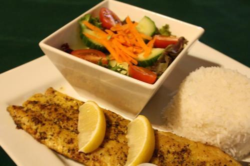 Carolyn Beach Motor Inn