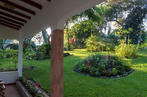 Hotel La Rosa De America