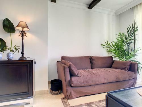 Roda Golf Singapore Apartment - 8109