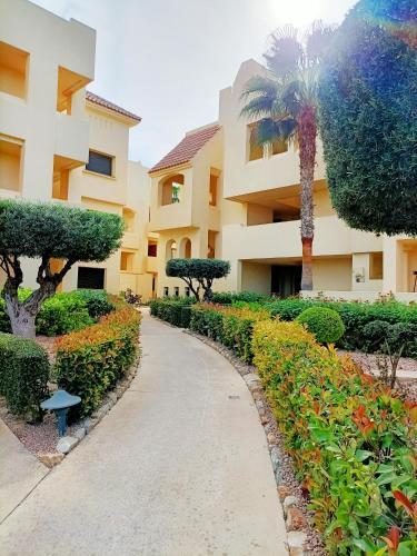 Roda Golf Singapore Apartment - 8109