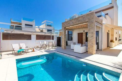 Villa Nina With Pool