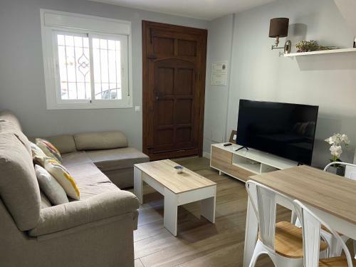 Apartamento Con Garaje Y Patio