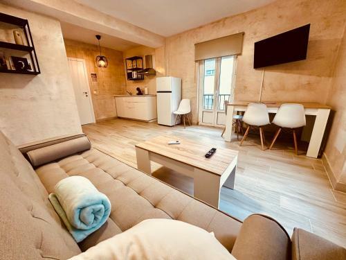 Cherry Jacuzzi Apartment
