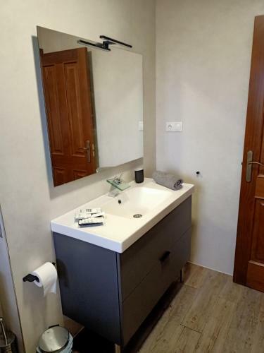 Chalet Adosado En Rinc�n